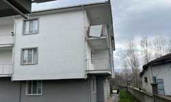 Balkondan düşen Alzaymır hastası hayatını kaybetti