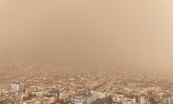 Türkiye'ye giriş yaptı! Gökyüzü kızıla döndü