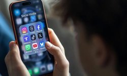 Çocuklara yönelik sosyal medya yasağı nasıl uygulanabilir?