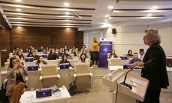 Genç iletişimciler dijital dünyaya hazırlanıyor