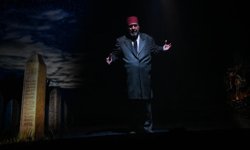 "Firavunla Yüz Yüze" oyunu tiyatro severlerle buluştu