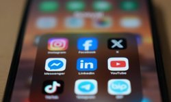 Sosyal medya devlerinin "temsilcilik" oyunu