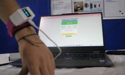 Alzheimer hastaları ve çocuklar için geliştirildi Liselilerin akıllı saati ön sipariş aldı