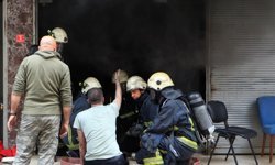 Sünger dolu depoda korkutan yangın