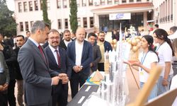 Projeleri bilim şenliğinde görücüye çıktı