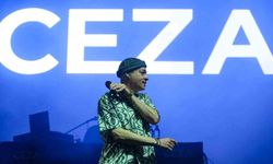 Ceza, on binleri coşturdu