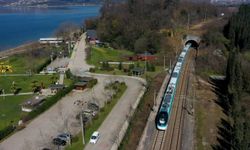 "Milli Elektrikli Hızlı Tren'imiz saatte 240 kilometre hıza ulaştı"