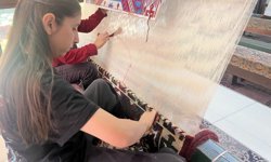 Türkiye'den Dünya Saraylarına İlmek İlmek Sanat