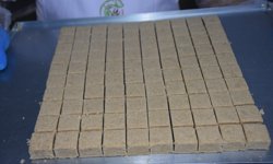 Türkiye'nin ilk şekersiz çekme helvası Afyonkarahisar'da üretildi