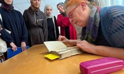 Tozlu Raflardan Dijital Dünyaya