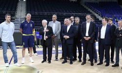 Aziz Yıldırım ve yönetim kurulundan, Fenerbahçe Beko’ya başarı dileği