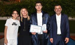 Başkan Çavuşoğlu’nun mezuniyet sevinci