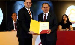 Galatasaray’da yeni yönetim mazbatalarını aldı
