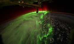 NASA astronotunun uzaydan görüntülediği kutup ışıkları mest etti