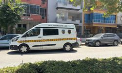 Eşini öldüren adam, annesini kurtarmaya çalışan kızını da darbetti