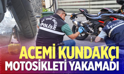 Acemi kundakçı motosikleti yakamadı