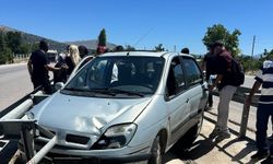 Otomobil refüje çıktı: 6 yaralı