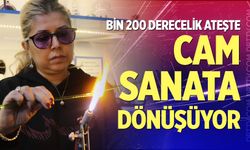 Buldan'da bin 200 derecelik ateşte camı sanata dönüştürüyor