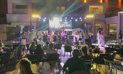Türk gecesi turistlerden tam not aldı