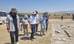 Başkan Hakan, Höyük Kazılarını Yerinde İnceledi