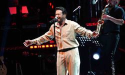 Emre Altuğ’dan müzik dolu gece