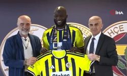 Fenerbahçe’de Romelu Lukaku için imza töreni düzenlendi