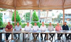 Çavuşoğlu, Sarayköy’de muhtarlarla buluştu