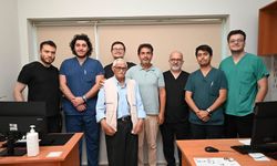 PAÜ'de 82 Yaşındaki Hastaya Başarılı Ameliyat