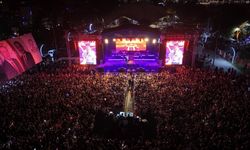 Semicenk  sahneyi salladı!