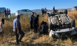 Kontrolden çıkan otomobil tarlaya savruldu