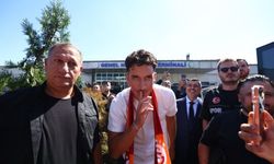 Galatasaray’ın yeni transferi Deniz Gül, İstanbul’a geldi