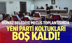 Honaz Belediye Meclis Toplantısında Yeni Parti koltukları boş kaldı