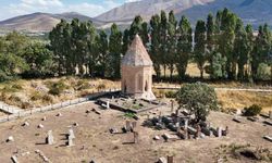 Tarihi Selçuklu Mezarlığı ve Halime Hatun Kümbeti’nde çalışmalar devam ediyor