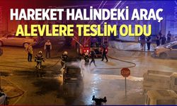 Hareket halindeki araç alevlere teslim oldu
