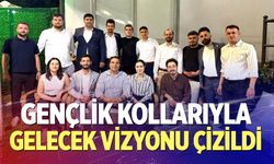 Gençlik kollarıyla gelecek vizyonu çizildi