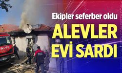 Alevlerin sardığı ev kullanılamaz hale geldi
