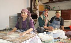 Çivril’de yufkalar açılıyor, imece geleneği yaşıyor
