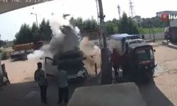 Hindistan'da dolum yapan CNG'li araç patladı: 2 yaralı