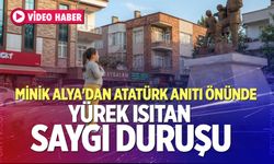 Çivril'de Minik Alya'dan Atatürk Anıtı Önünde Yürek Isıtan Saygı Duruşu