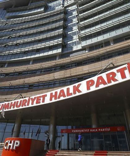 CHP'de 7 il başkanı görevden alındı
