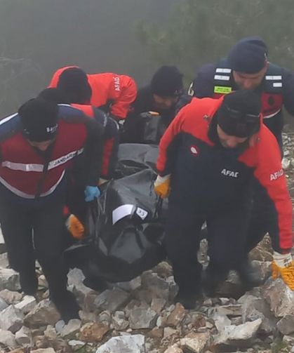 Aydın Kuşadası'nda acı ölüm! Uçurumdan düşen şahıs hayatını kaybetti...