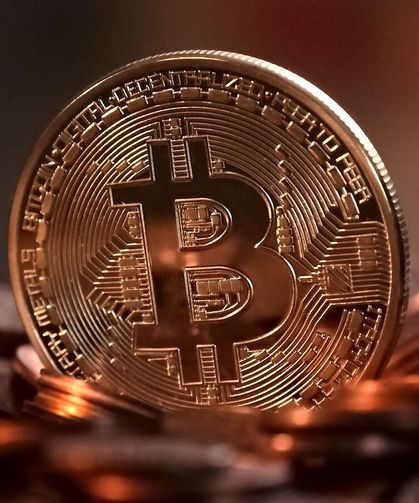 Bitcoin'de hedef 300 bin dolar! ABD'li finans devi açıkladı