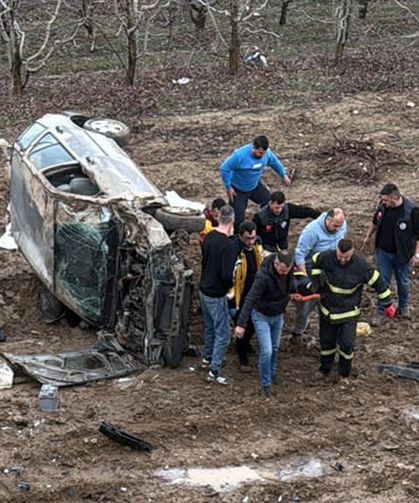 Isparta'da trafik kazası! Otomobil şarampole uçtu...