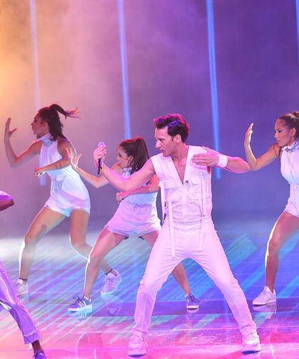 Şarkıcı Edis Görgülü, adli kontrol şartıyla serbest bırakıldı