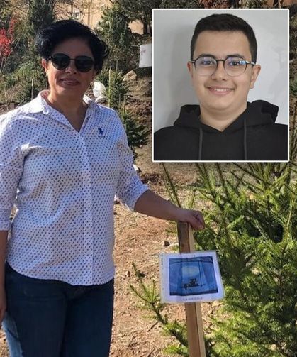 Yüreği acısına dayanamadı! İntihar eden oğlunun mezarı başında kalp krizi geçiren anne öldü...