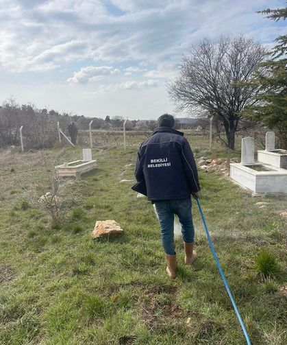 Bekilli Belediyesi'nden bayram öncesi mezarlık seferberliği