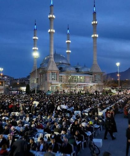 Merkezefendi Belediyesi’nin ilk iftarı Karahasanlı Mahallesi’nde