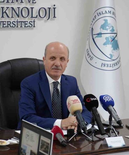 Lisans eğitimi 3 yıla mı iniyor?