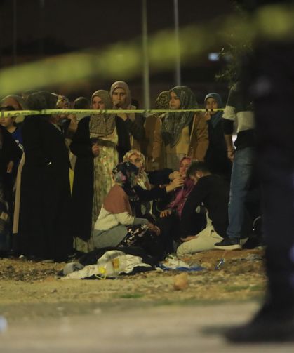 Eşini ve iki kızını öldüren polis memuruna 3 kez ağırlaştırılmış müebbet!