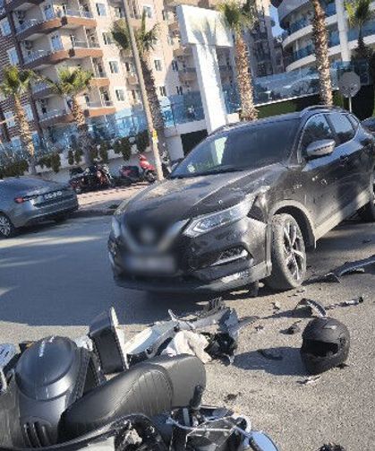 SUV ile motosikletin çarpıştığı kazada can verdi!